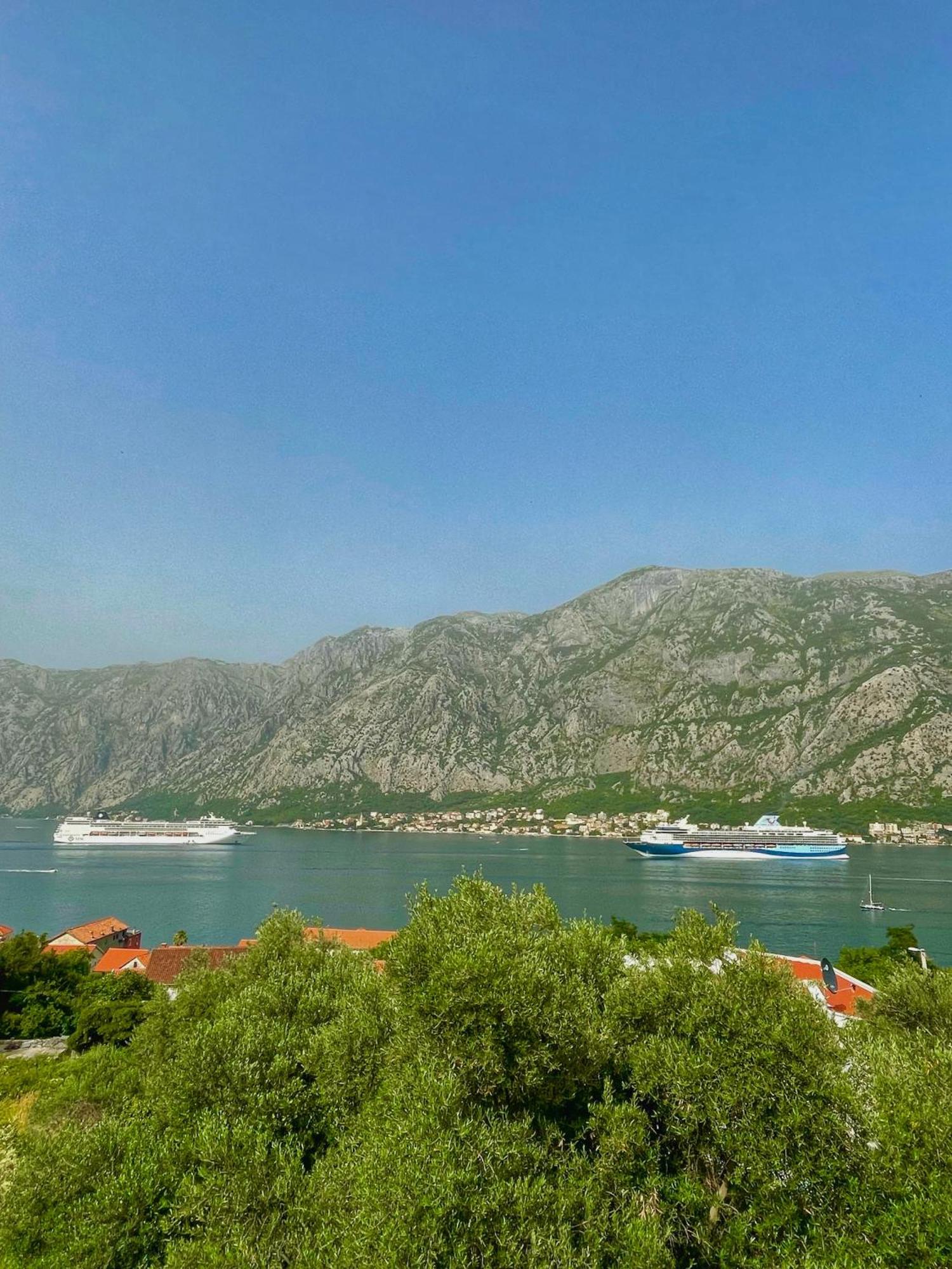 Apartments Krivokapic Prcanj With Bay View Κότορ Εξωτερικό φωτογραφία